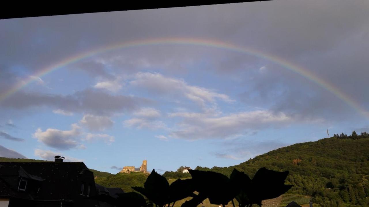 Mosel-Ferienwohnung Bewo ベルンカステル・クース エクステリア 写真