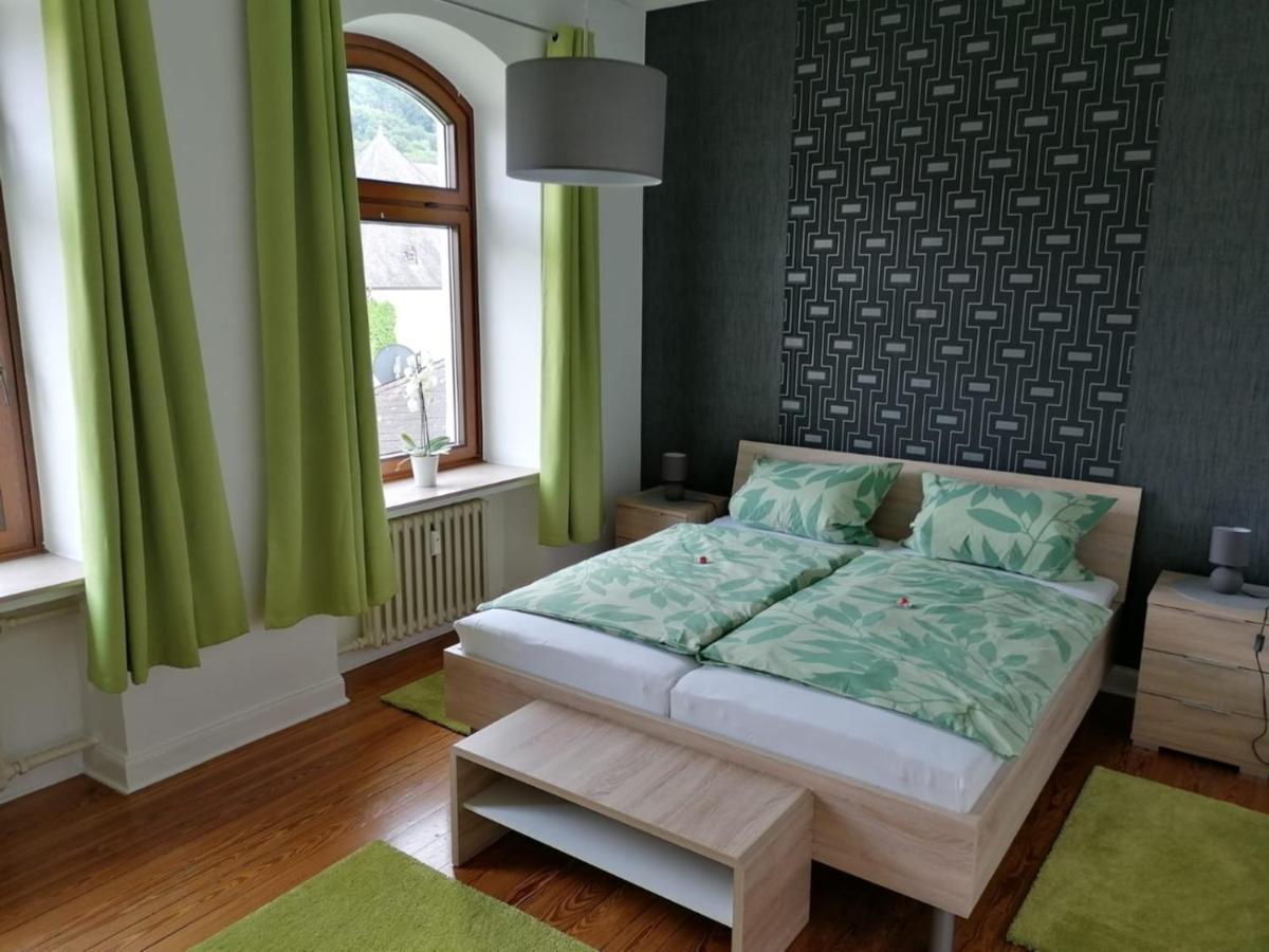 Mosel-Ferienwohnung Bewo ベルンカステル・クース エクステリア 写真